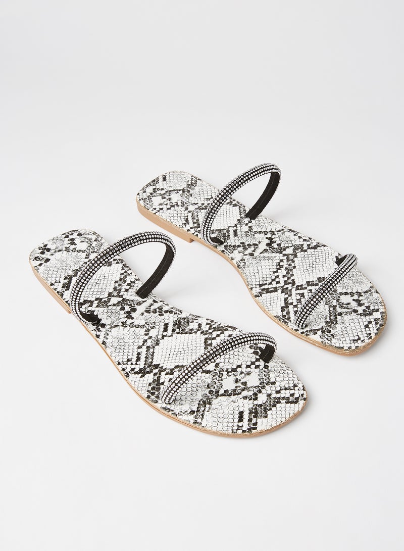 Qupid Castel Flat Sandals Grey Black - Image 2