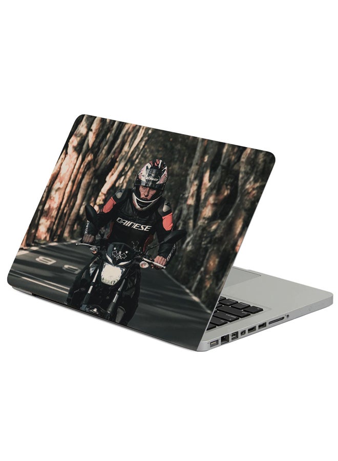 فاست برينت ملصق لابتوب بطبعة دراجة نارية مع سائق متعدد الألوان