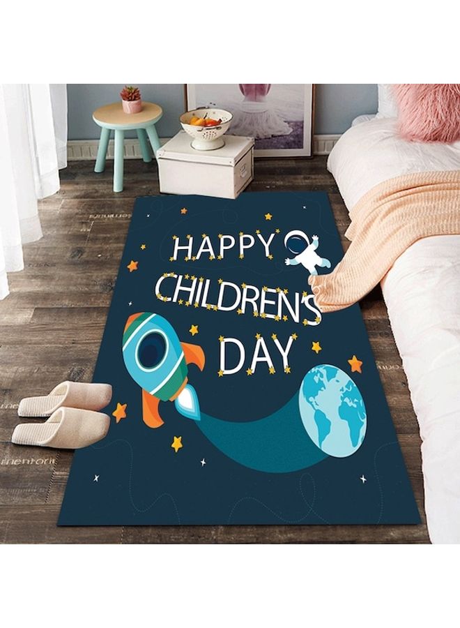 سجادة أرضية مطبوع عليها عبارة "Happy Childers Day" أزرق / أخضر / برتقالي 80x180سم - Image 2