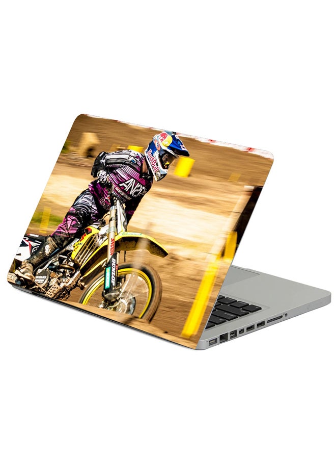 ملصق للابتوب بنمط مطبوع لمتسابق على دراجة نارية رياضية متعدد الألوان