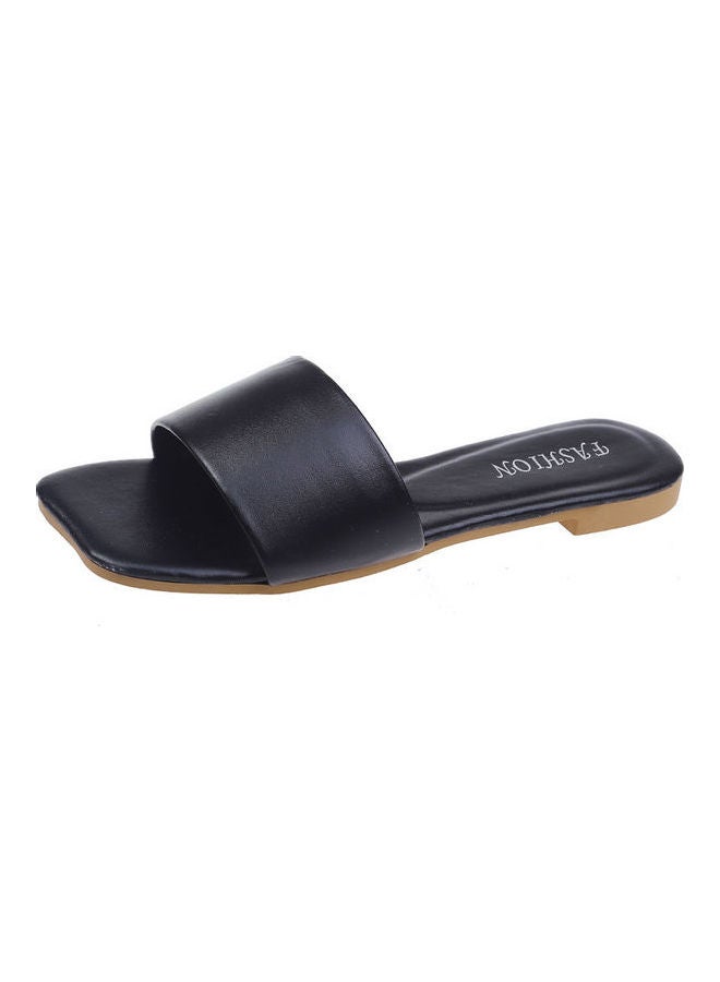 Lightweight Soft Simple Slippers Black - Image 1