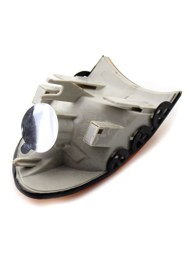 Generic Right Front Corner Turn Signal Bulb - Image 4