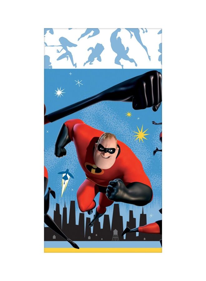 أمسكان مفرش مائدة بطبعة من فيلم "Incredibles 2"