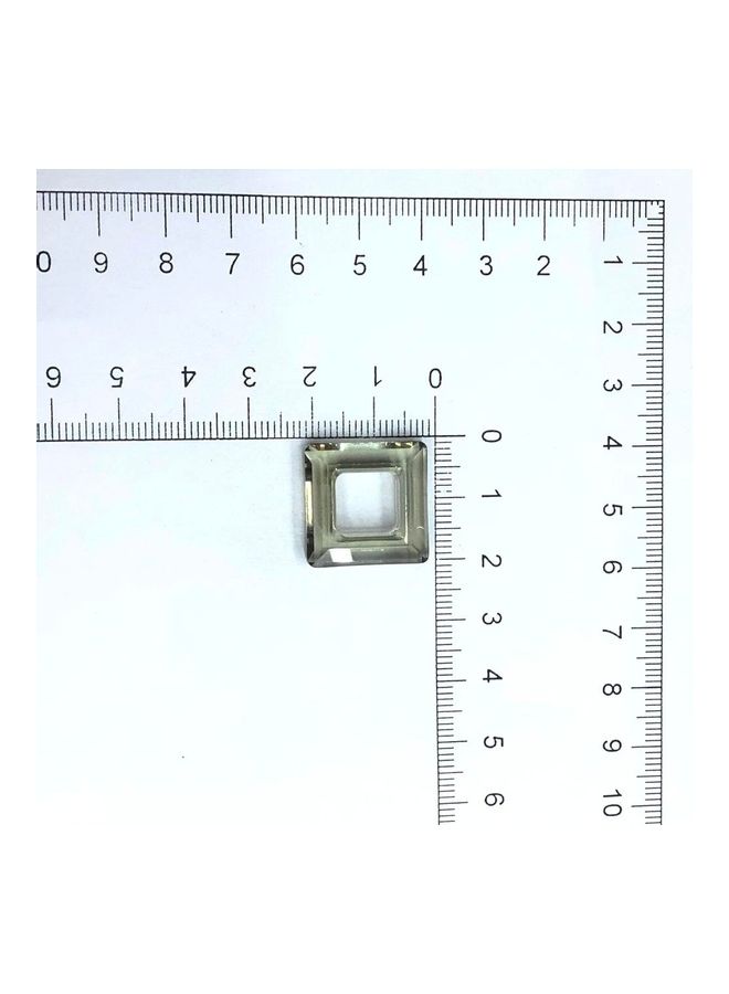 6 Piece- Square Shaped Glass Crystal  - Image 3