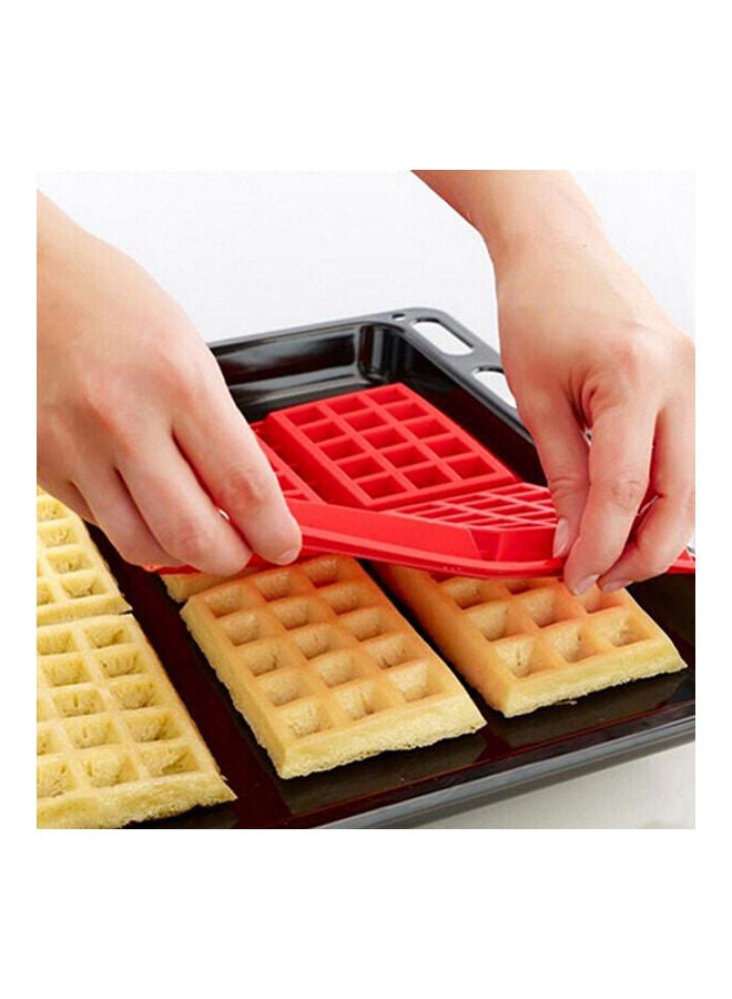 4-Cavity Waffles Cake Mould Red 18.5cm - Image 2