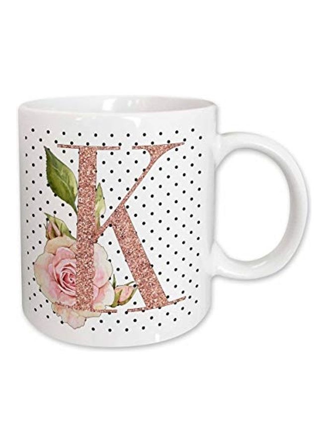 3Dروز مج مزين بطبعة حرف "K" أبيض/أحمر