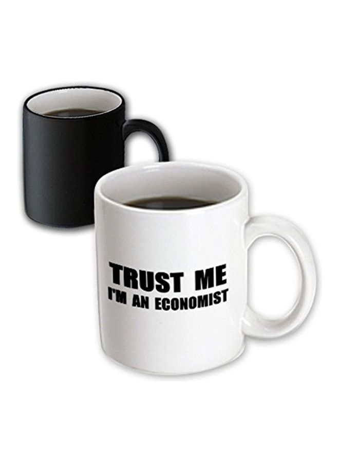 3DROSE Trust Me I'm An Economist Fun Economics Print Magic Transforming Mug Black/White - Image 2