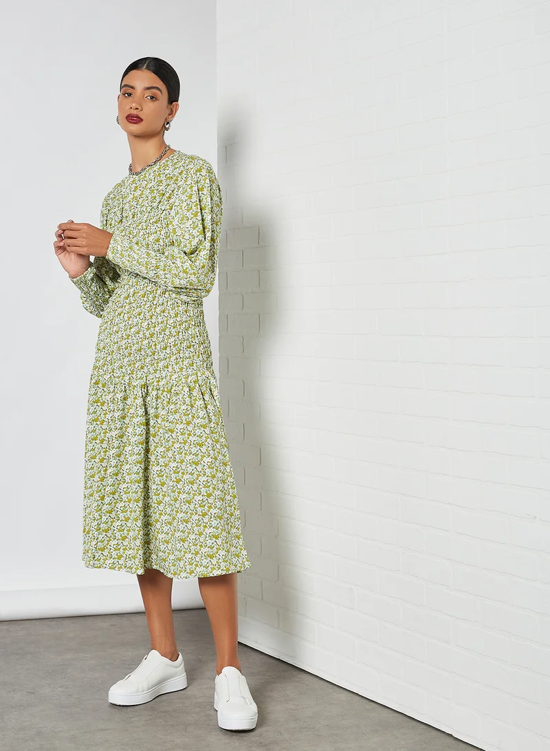 GHOSPELL Floral Smocked Midi Dress Green