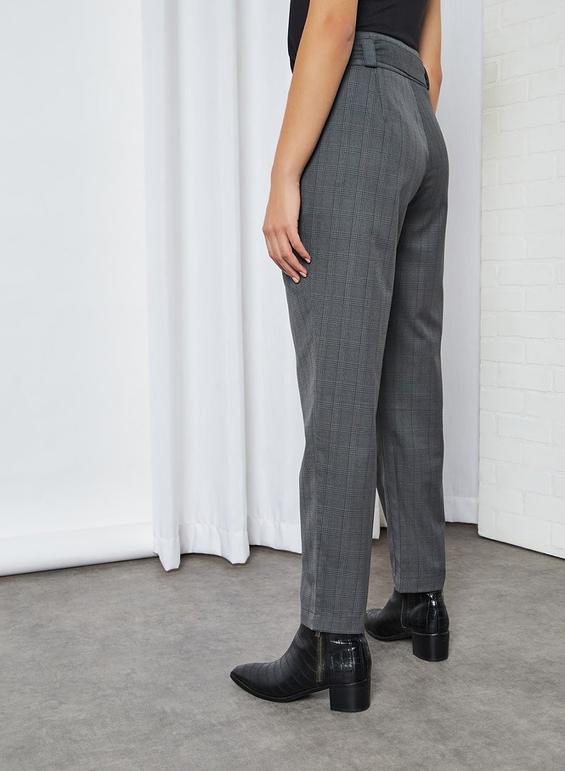 بيسيك إكس إكس بنطال فير سادة بقصة ضيقة رمادي - Image 3