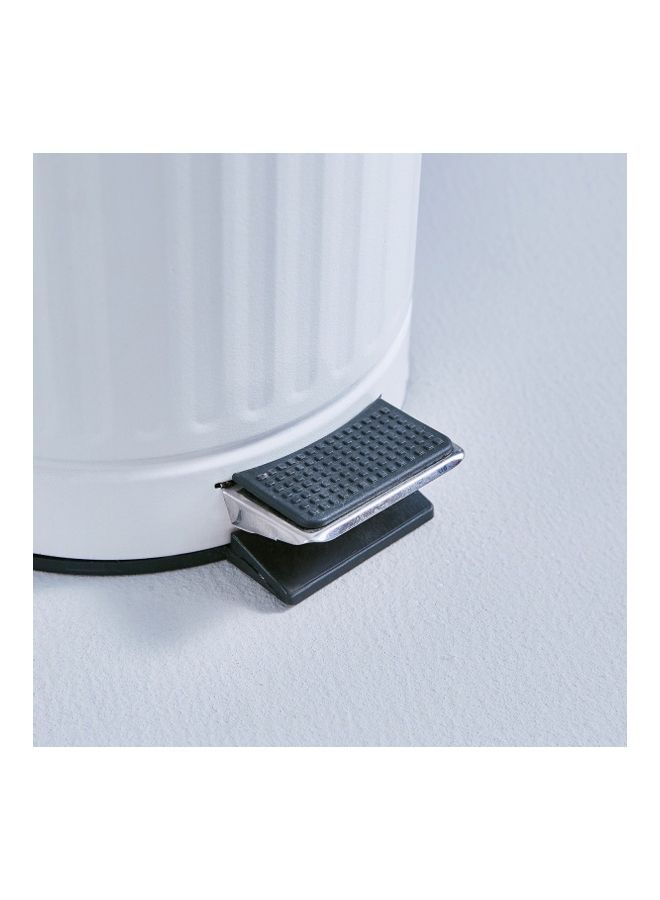 Home Box - Country Metal Pedal Bin White 3Liters - Image 1