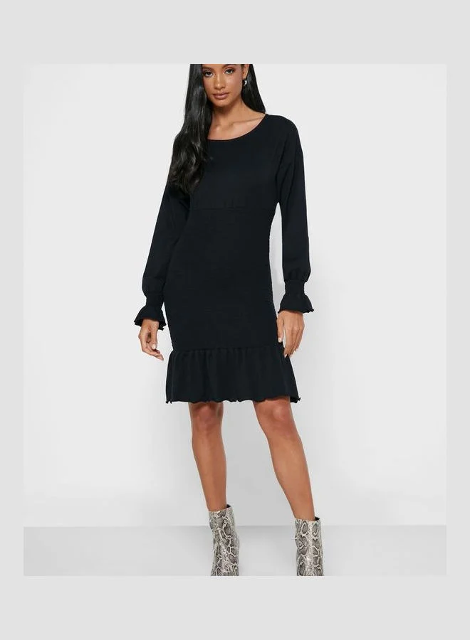 نويزي ماي Smocked Waist Mini Dress أسود