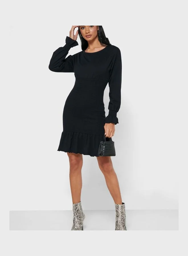 نويزي ماي Smocked Waist Mini Dress أسود