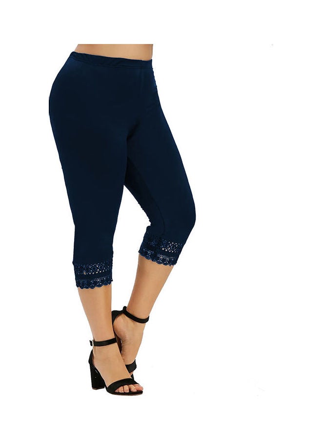Solid Pattern Mid Rise Capri Dark Blue 