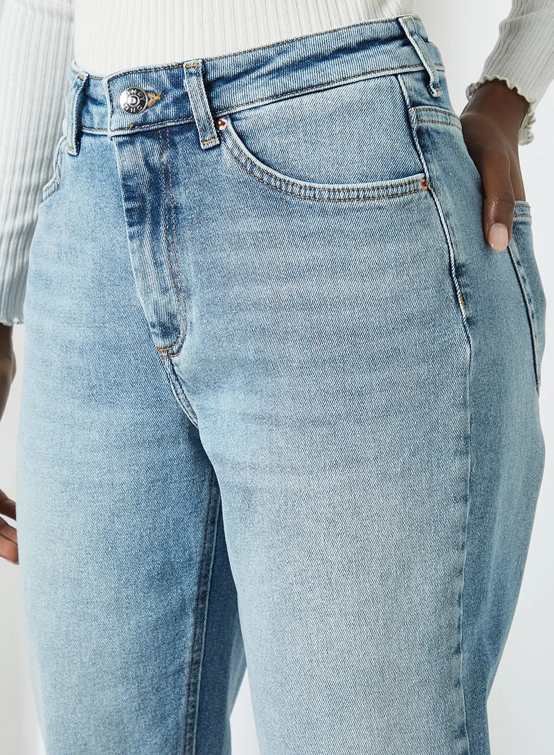 ONLY Washed Mom Jeans Light Blue Denim