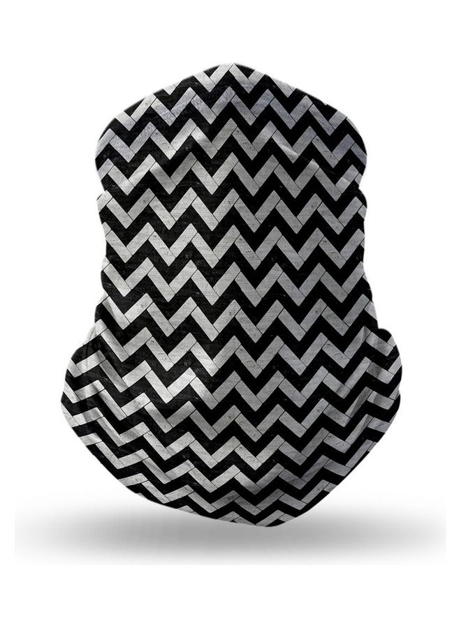 ستايلايزد كمامة وجه تغطي الرقبة بتصميم على شكل مربعات بنمط شيفرون - Image 1