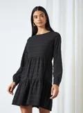 بيسز Black