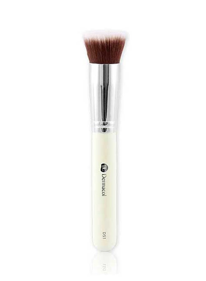 Dermacol D51 Foundation Brush White/Silver/Brown  - Image 2