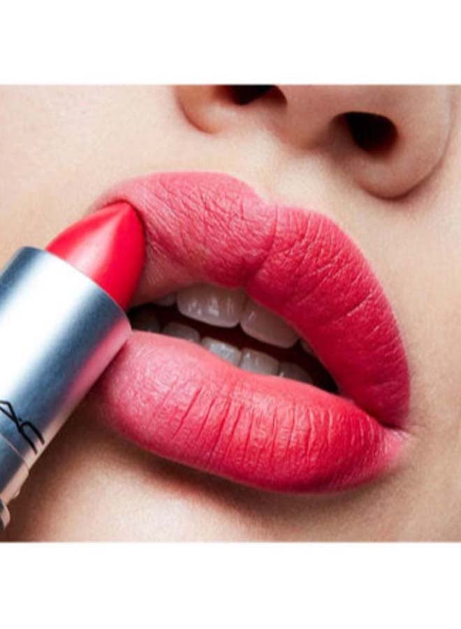 MAC Retro Matte Relentlessly Red - Image 3