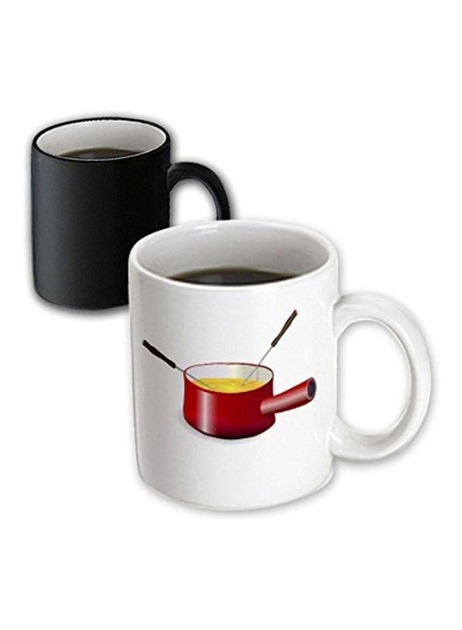 3Dروز مج بتصميم كلاسيكي مطبوع عليه صورة وعاء فوندو مع جبن أبيض/أحمر/أصفر - Image 2