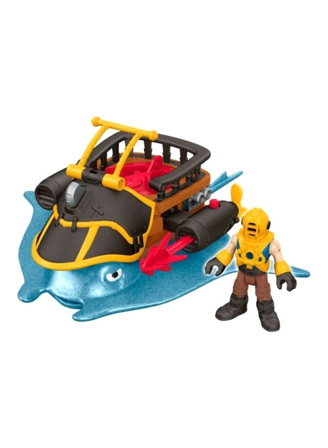 Captain Nemo And Stingray Playset DTH43 10.16x21.59x19.05cm