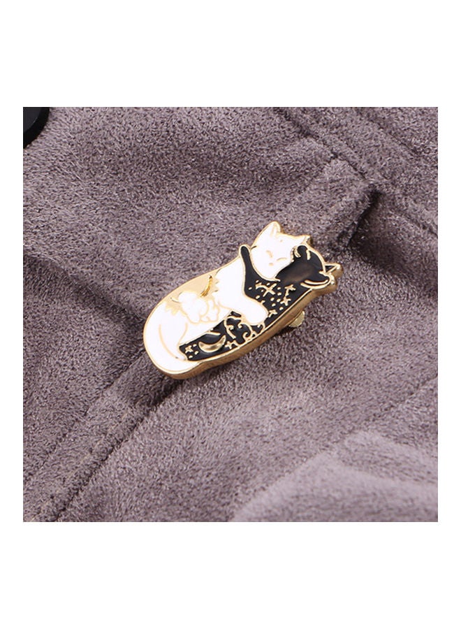 Hugging Cat Design Brooch Pin