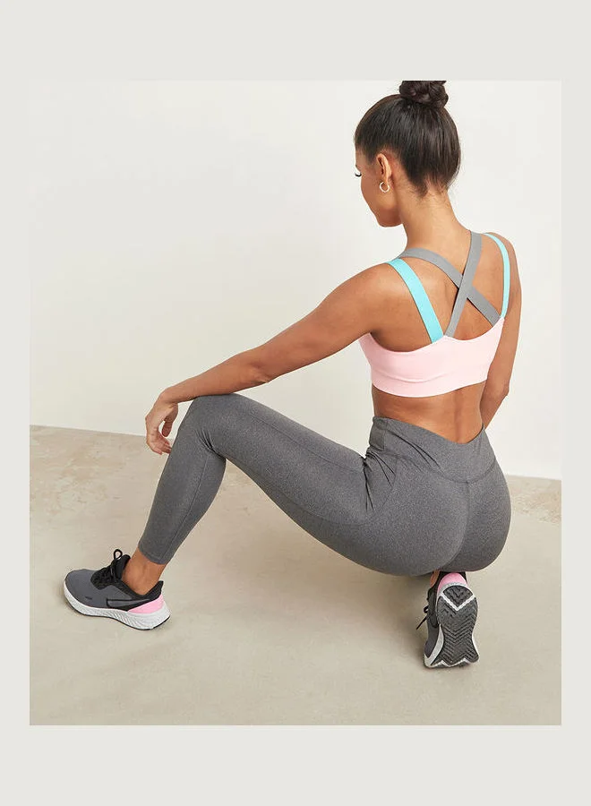 Closet By Styli Contrast Cross Back Strap Active Sports Bra Peach