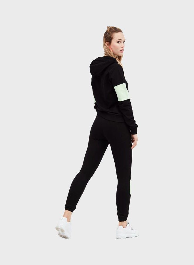 بلو إيج بنطال ضيق مزين برسمة مستوحاة من شخصية ميكي أسود/أخضر - Image 3