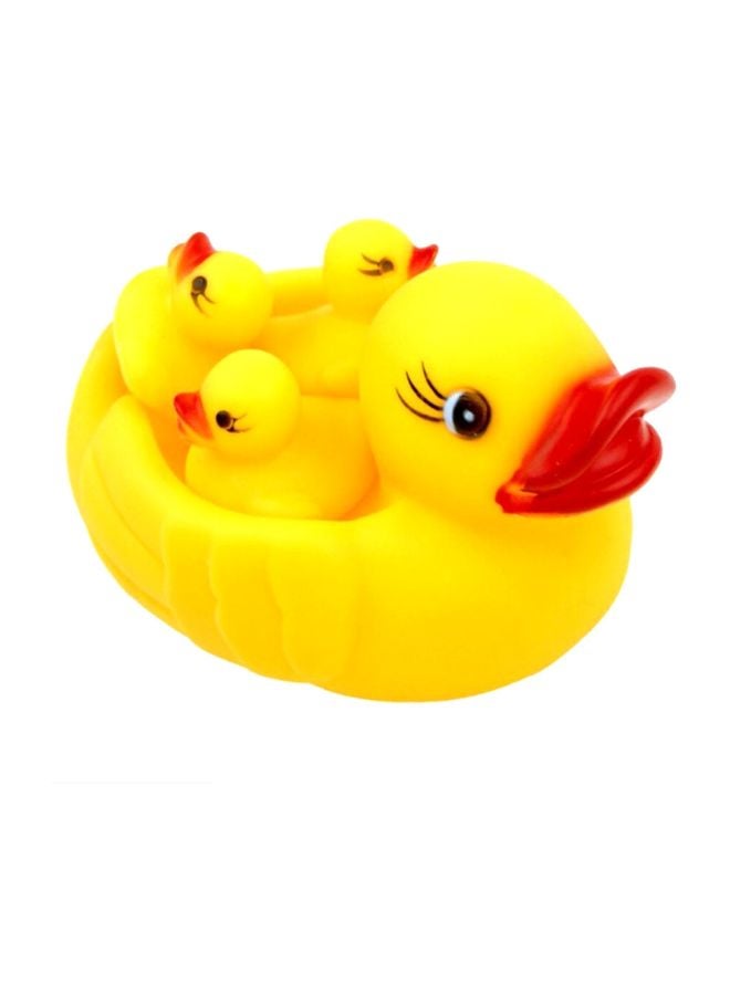 بيوينتي طقم ألعاب استحمام تصدر صوتاً على شكل بط من المطاط مكون من 4 قطع - Image 4