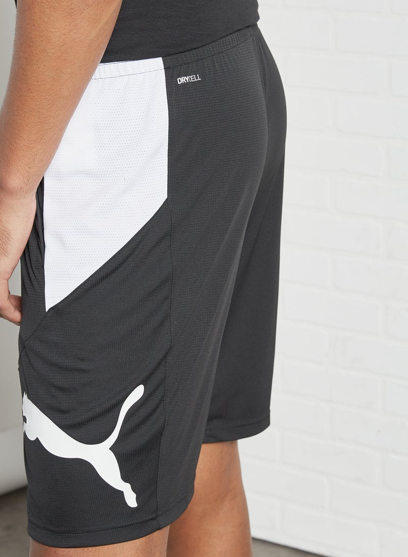 PUMA - Fav Cat 9 Inch Training Shorts Black-White - Image 1
