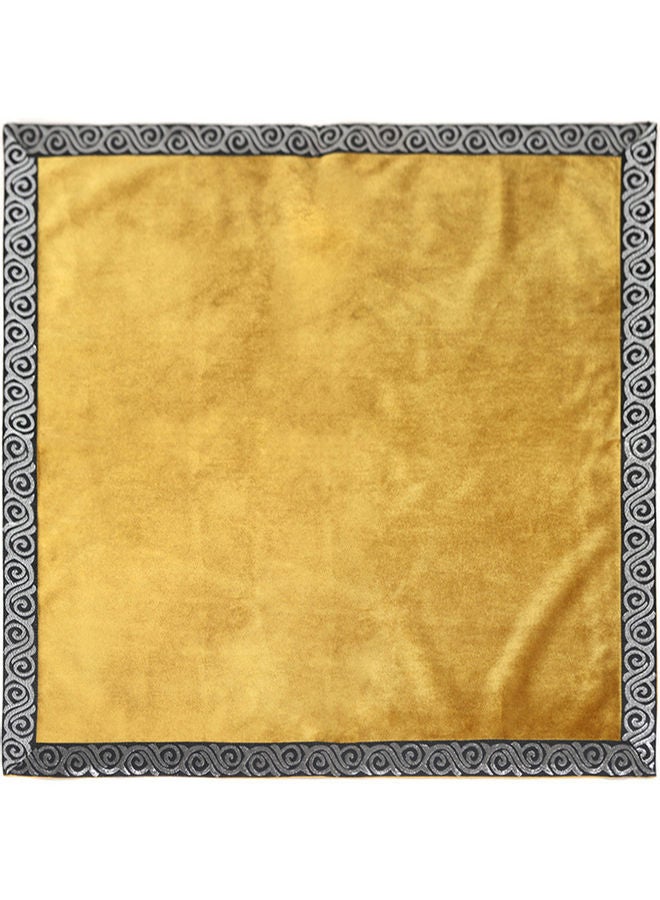 مفرش طاولة مخملي مع حقيبة تاروت 18x1x12سم - Image 3