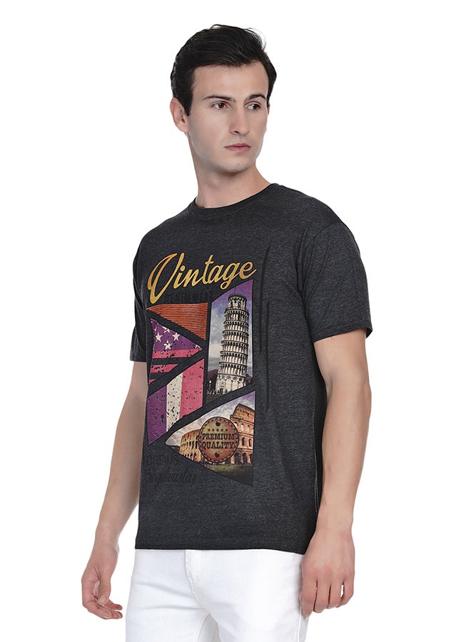 أورا تيشيرت مزين بطبعة كلاسيكية رمادي داكن - Image 4