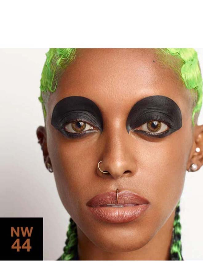 MAC Studio Fix Fluid SPF 15 Foundation NW 44 - Image 4