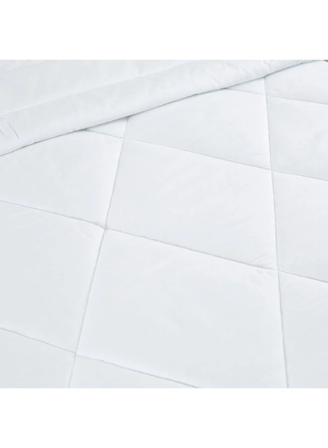 Home Box Wellington 3-Piece Solid King Comforter Set Cotton White