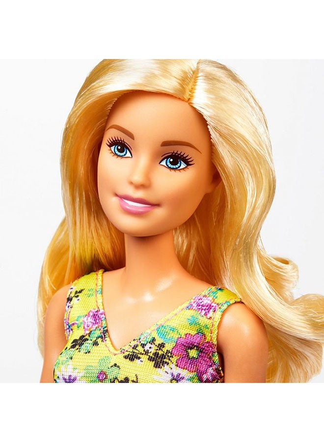 Barbie 15-Piece Fashionistas Ultimate Closet Doll With Accessories GBK12 - Image 5