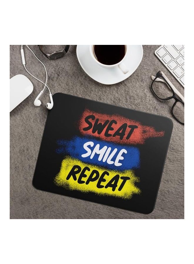 واكيليشيس لوحة ماوس مضادة للإنزلاق مطبوعة بعبارة "Sweat Smile Repeat" متعدد الألوان - Image 2