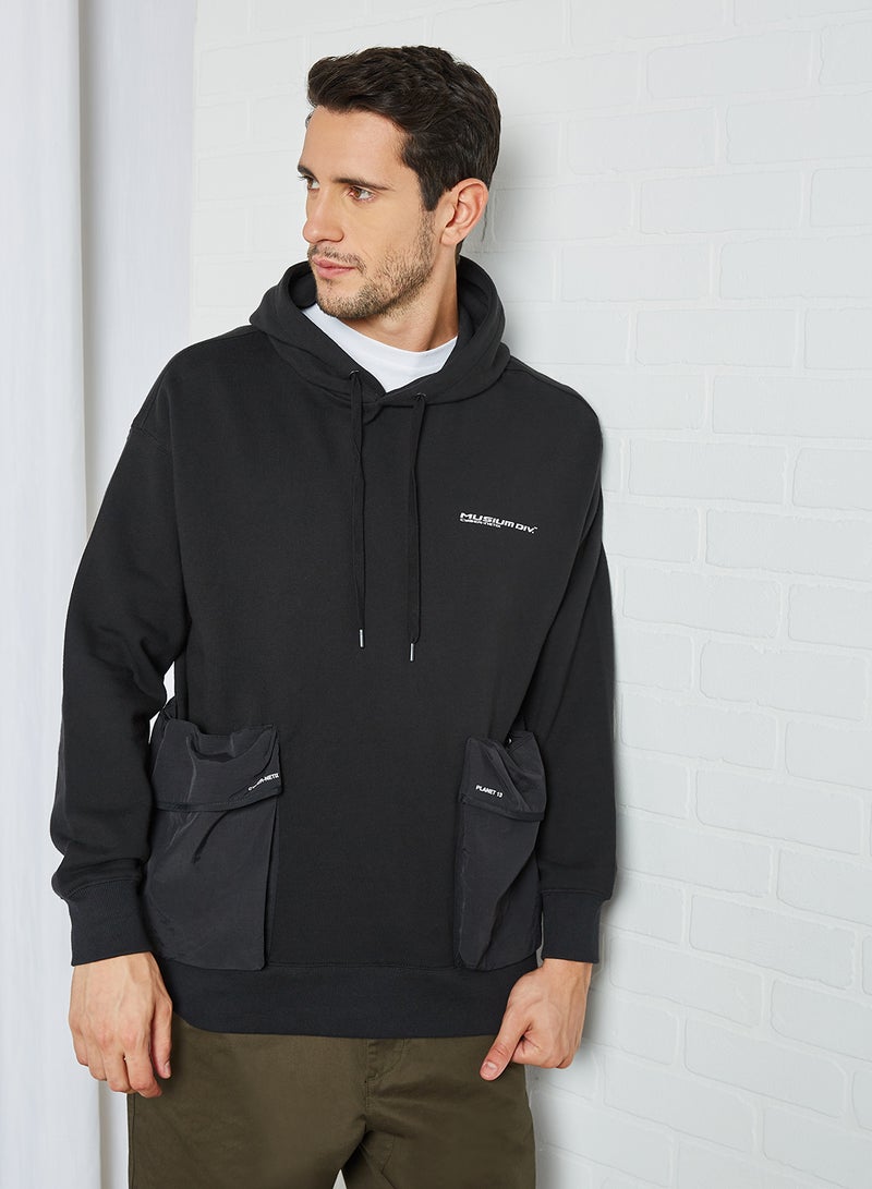 Dual Cargo Pocket Hoodie Black - v1614773003/N43434758V_1