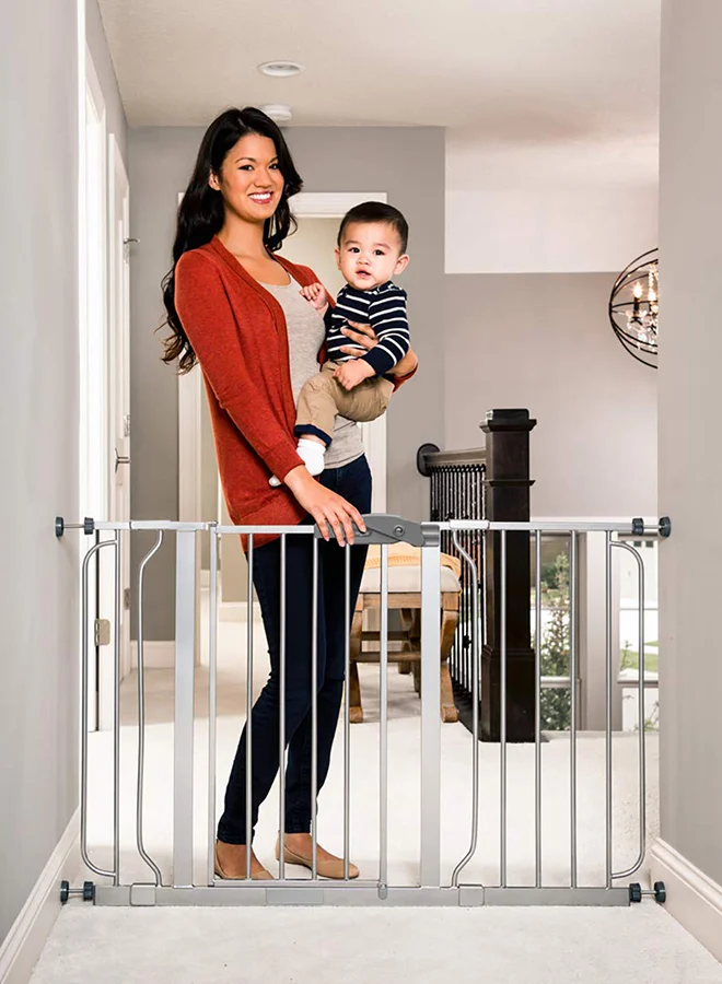 ريجالو Easy Step Extra Wide Safety Gate