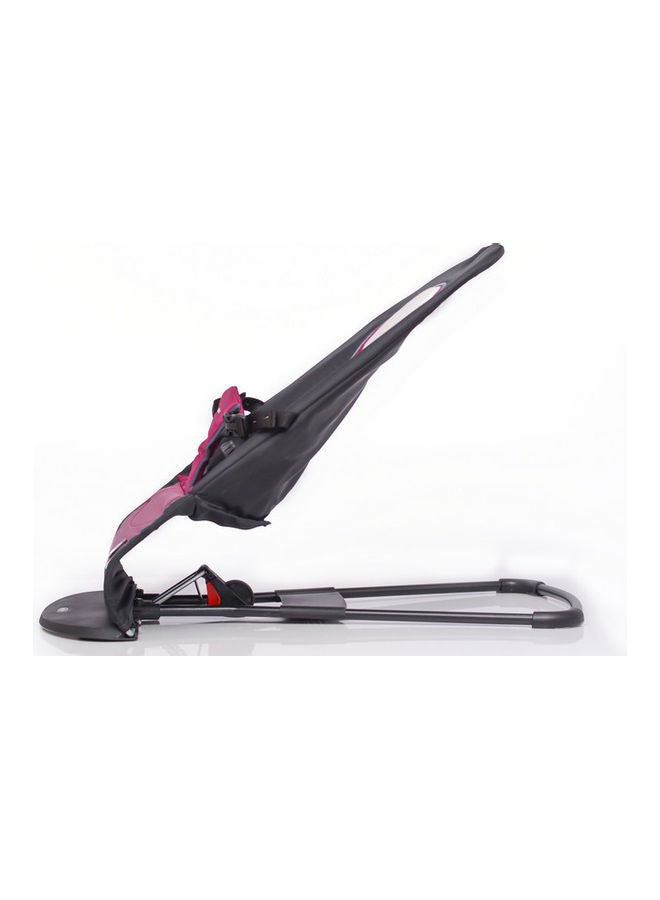 Petit bebe - Baby Bouncer - Image 1