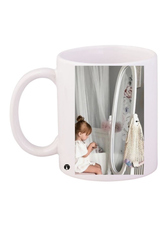 بي بي مج قهوة من السيراميك مزين بطبعة أبيض/رمادي