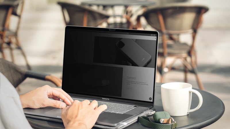 Moshi Umbra Screen Protector For Pro15 Black - Image 5