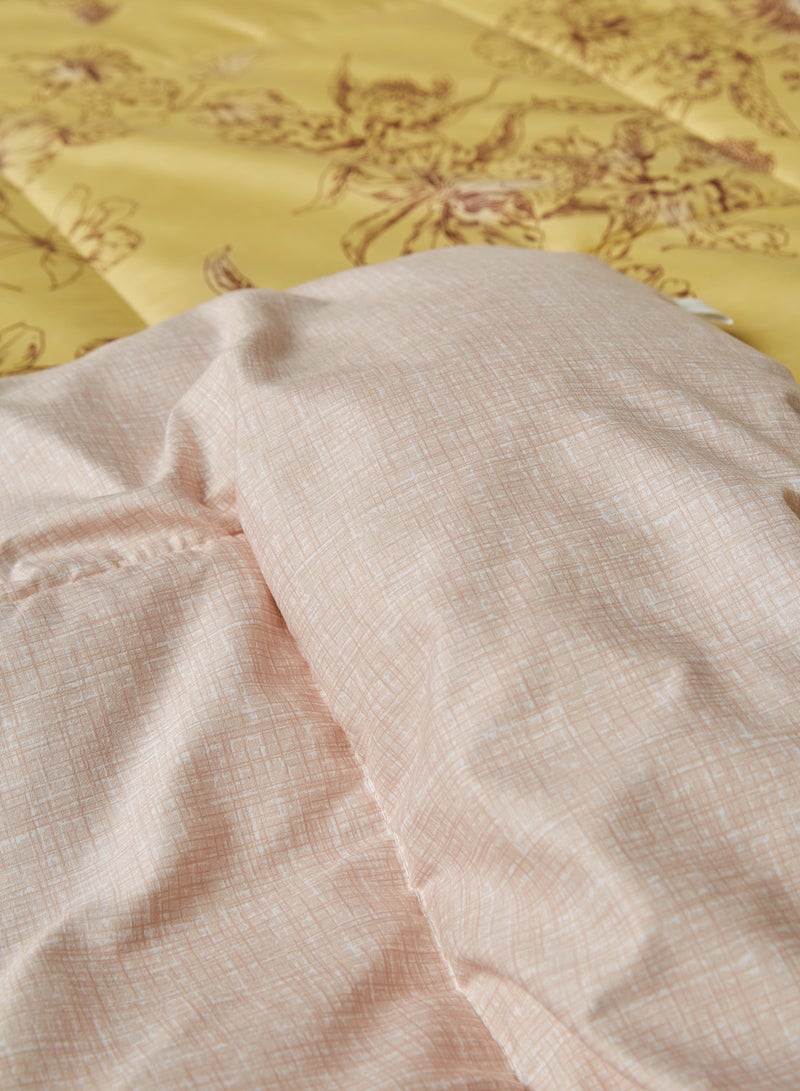 Amal - Comforter Set - Amal Bed Linen With Comforter 220X200 Cm For Queen Size Mattress - Gold 100% Polyester Soft, Lightweight & Warm Polyester Gold - Image 1