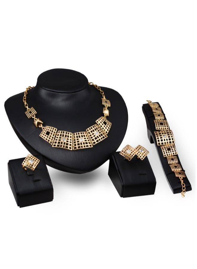 جولي طقم قلادة وأقراط وخاتم وسوار مرصع بالأحجار الكريمة مكون من 4 قطع - Image 1