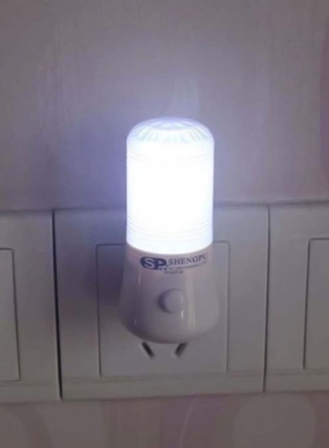 Beauenty Wall Socket Light Clear/White  - Image 2
