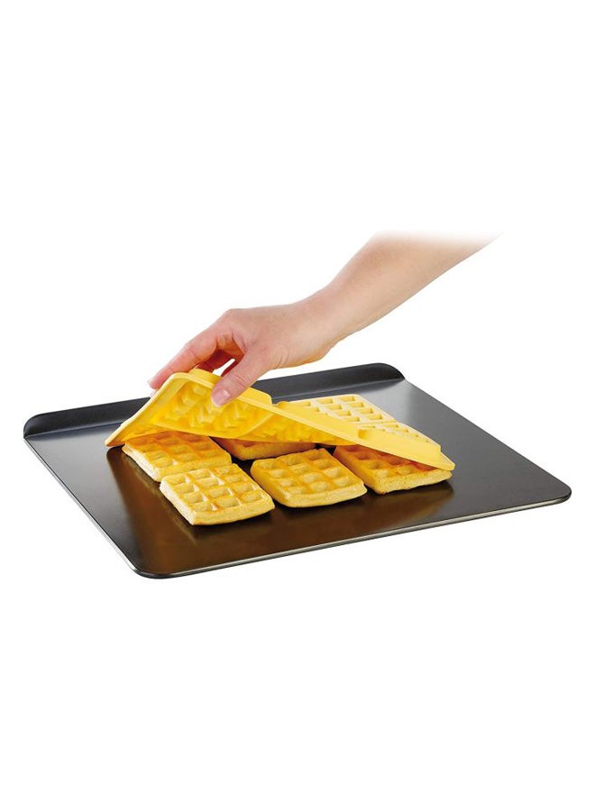 tescoma Delicia 6 Waffle Mould Yellow 21x27cm - Image 4
