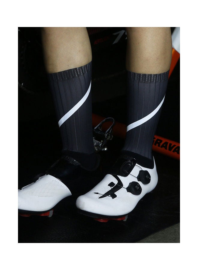 Generic Reflective Stripe Anti-skid Silicon Breathable Socks  - Image 3