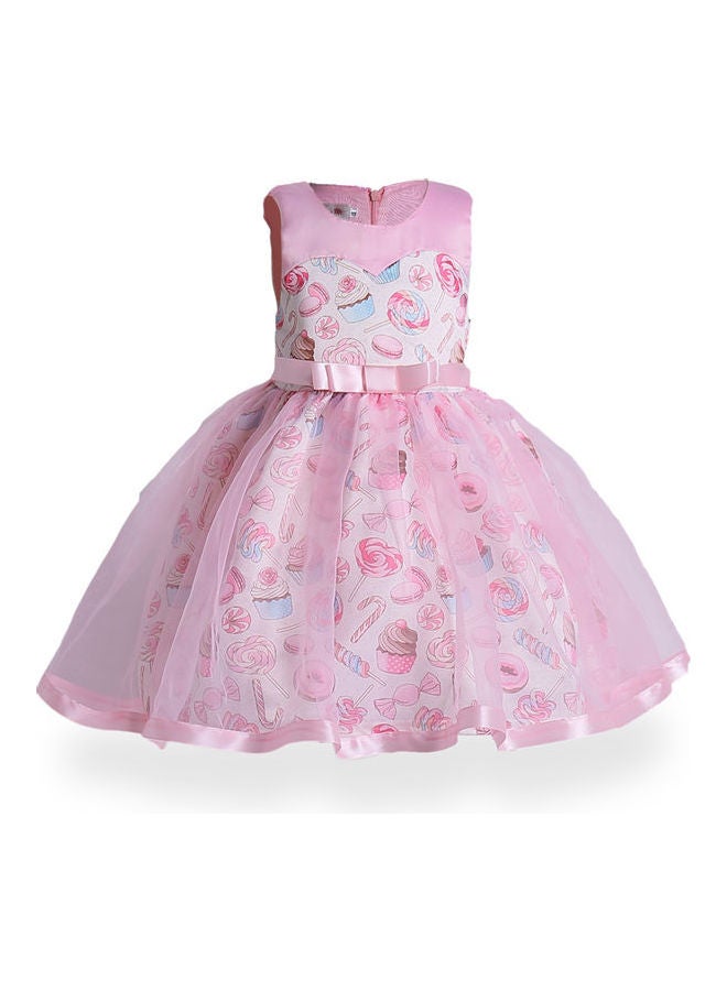 جولي فستان الأميرة من قماش شبكي ومزيّن برباط وردي - Image 1