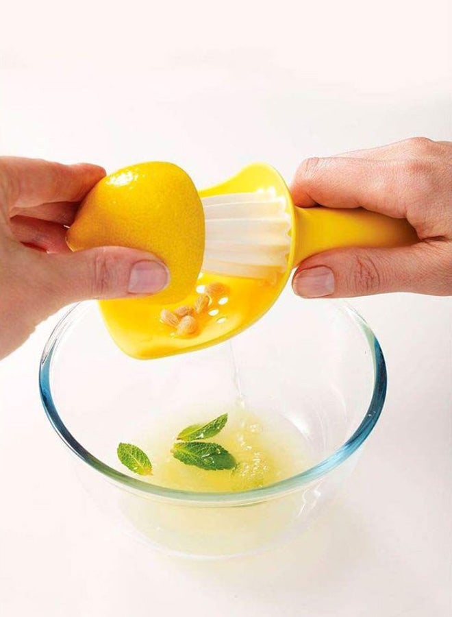 Joseph Joseph Catcher Citrus Reamer Yellow/White 8.7x16.6x6.8cm  - Image 3
