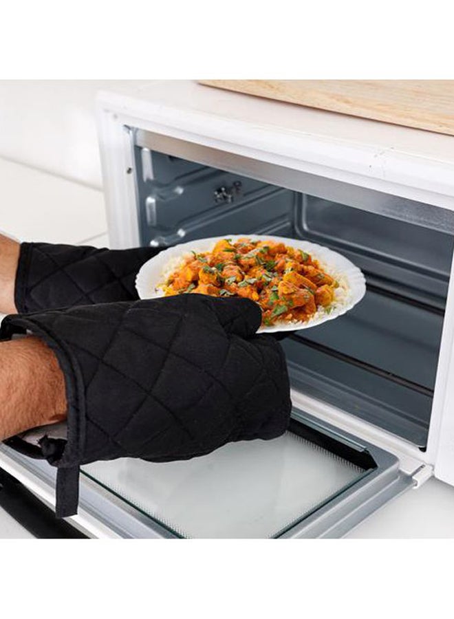 Royalford Cotton Padded Oven Mitt 2 Padded Oven Gloves Black 14.7x23.8cm  - Image 1