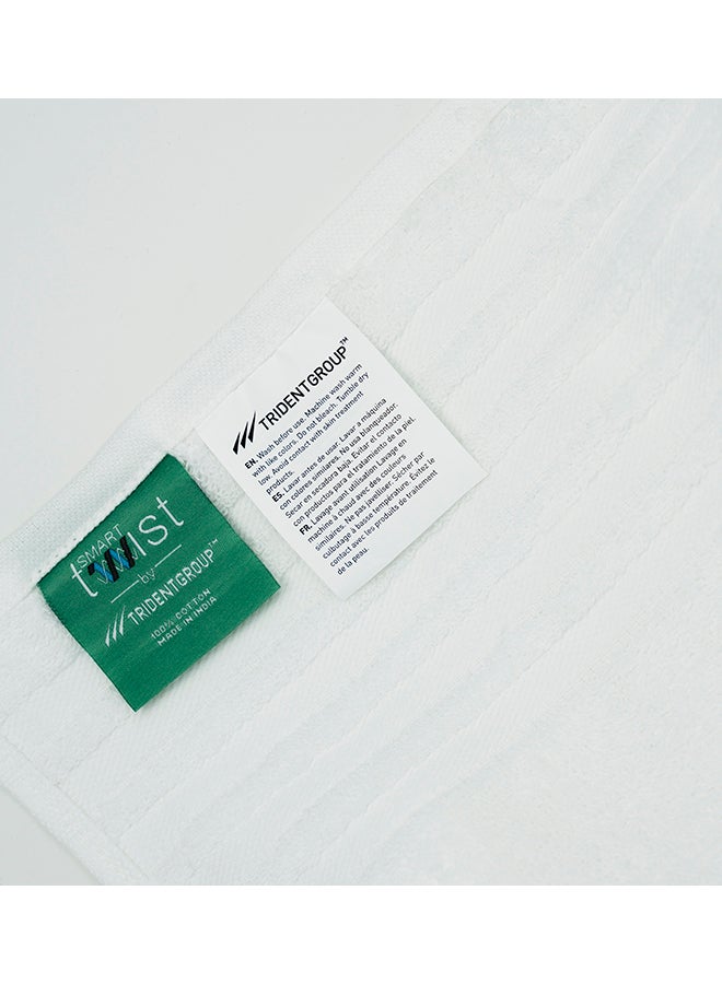 ترايدنت مجموعة مناشف سمارت تويست مكونة من 6 قطع مصنوعة من القطن بنسبة 100% تتضمن منشفة حمام كبيرة مقاس 90 × 150 سم، ومنشفة حمام مقاس 1 × 70 × 130 سم، ومنشفتين لليد مقاس 50 × 90 سم، ومنشفة غسيل مقاس 30 × 30 سم، بيضاء 70 × 130، و50 × 90، و30 × 30 سم أبيض 70x130 ,50x90 ,30x30سم - Image 3