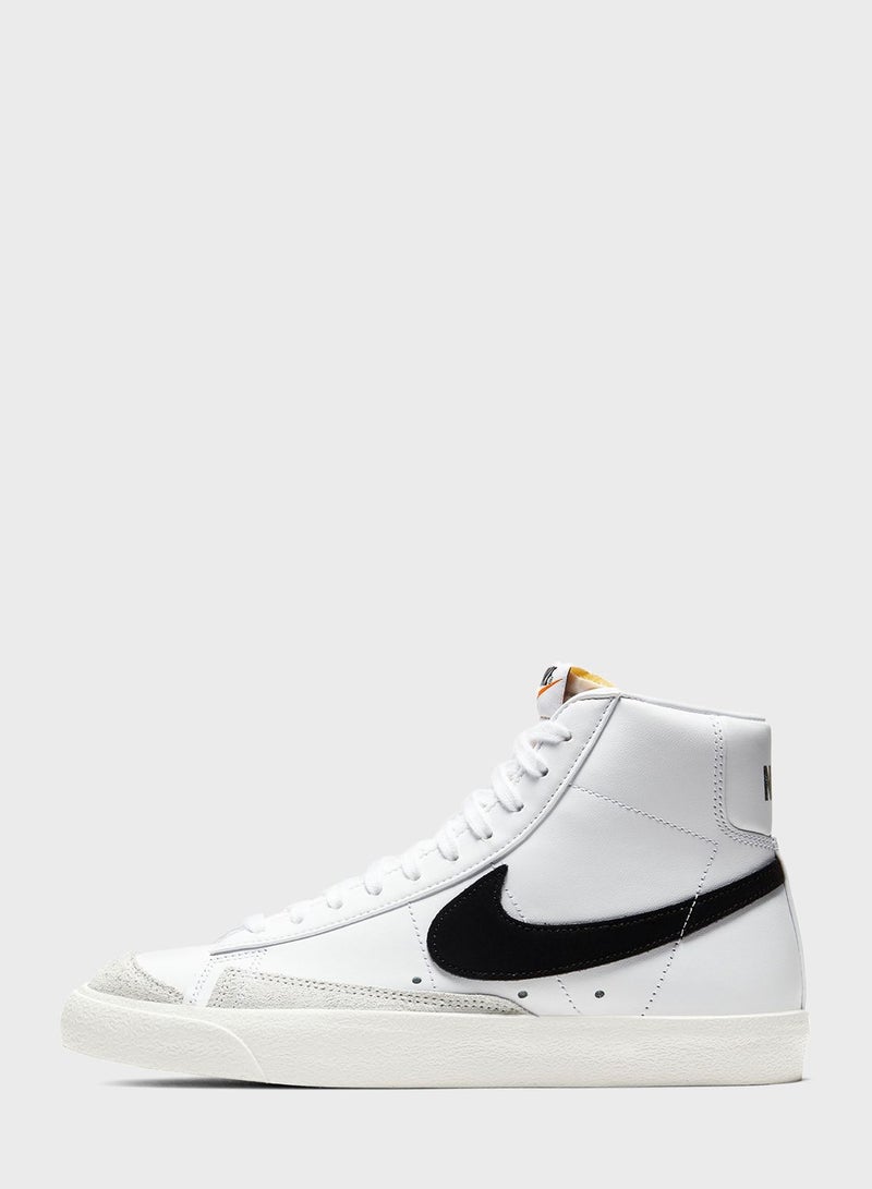 Nike Women's Blazer Mid 77 Sneakers White  - Image 2